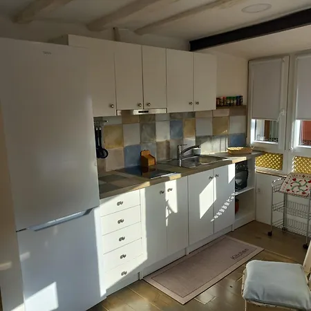 Kuttun Apartment